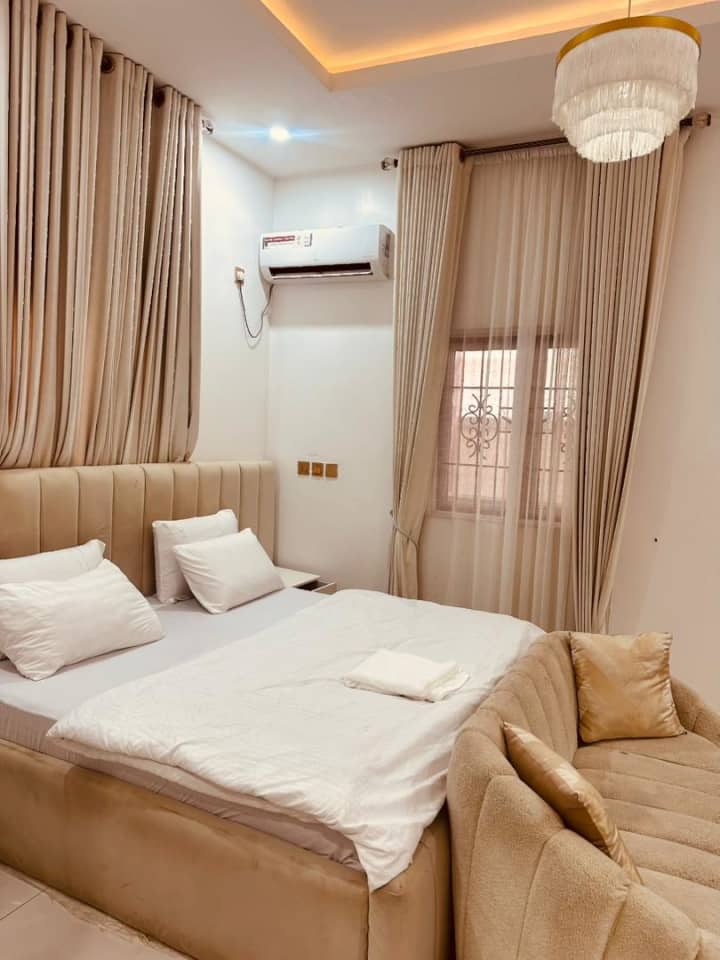PEARL STUDIO APARTMENT