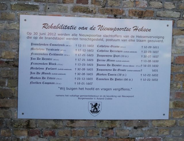Spirituele verhaal: Vrijgemaakt voor het begin. Monument voor heksen in Nieuwpoort.