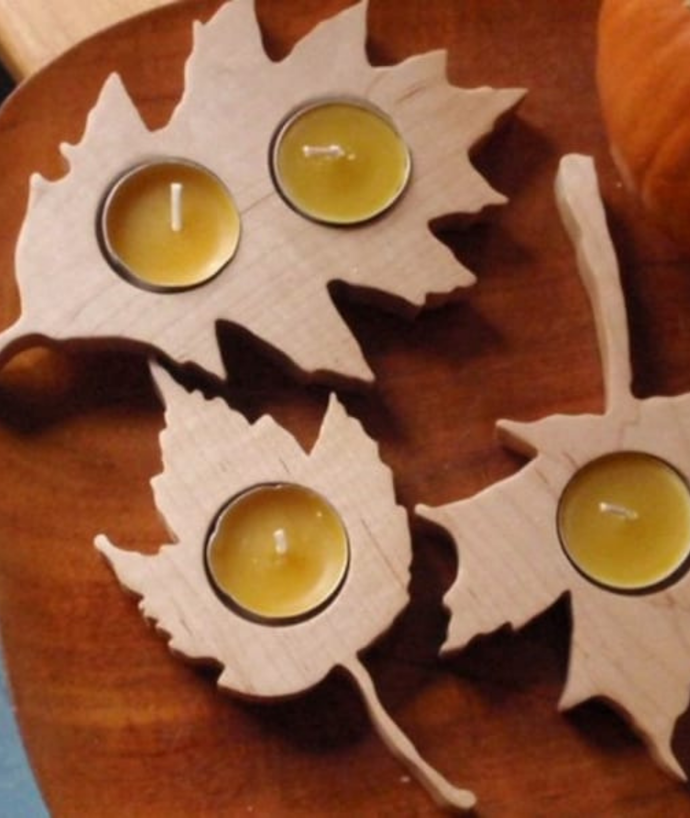 Maple Leaves Style Wooden Tealight Holders