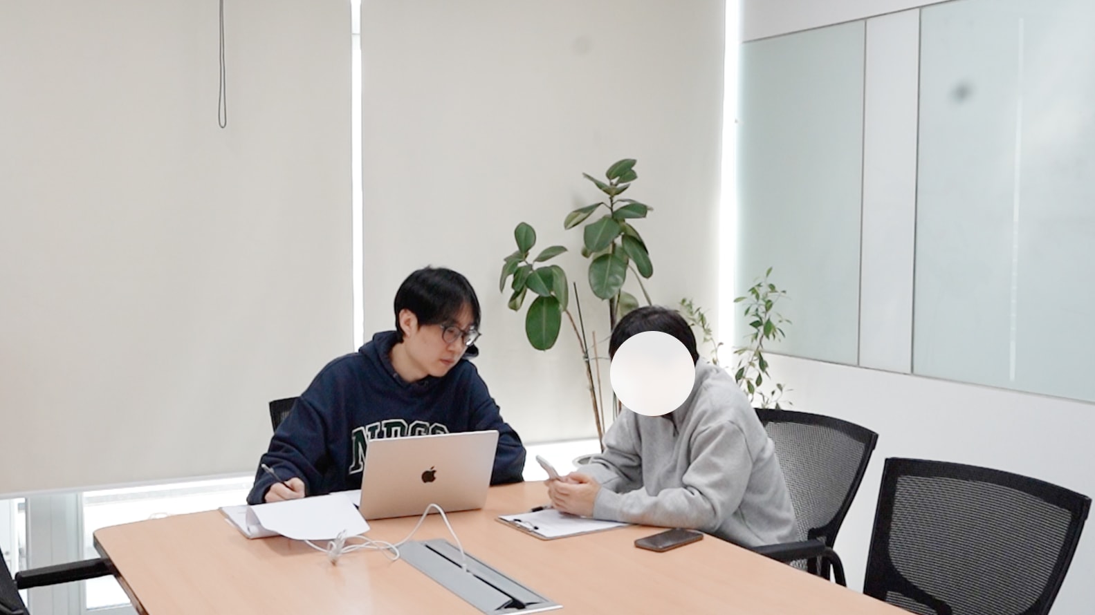 환자 참여군 4 인터뷰 장면