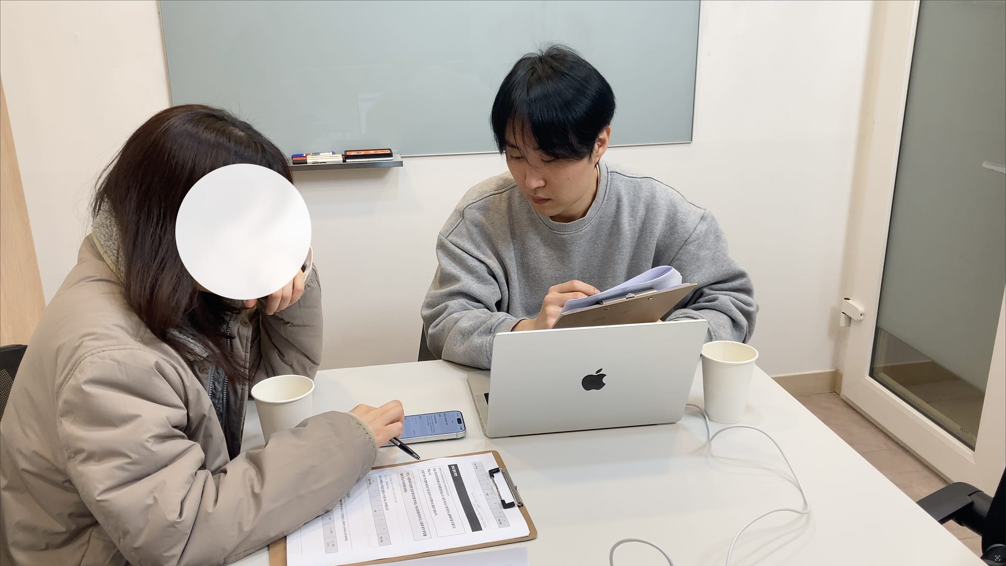 환자 참여군 2 인터뷰 장면