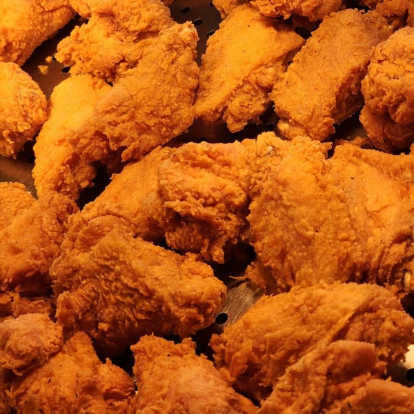 وجبة اجنحة حارة