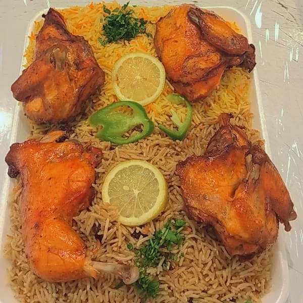 دجاجة  اربع قطع دجاج