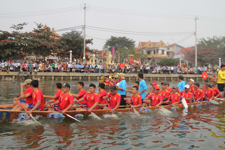 Các tay chầm là những ngư dân quanh năm vươn khơi bám biển