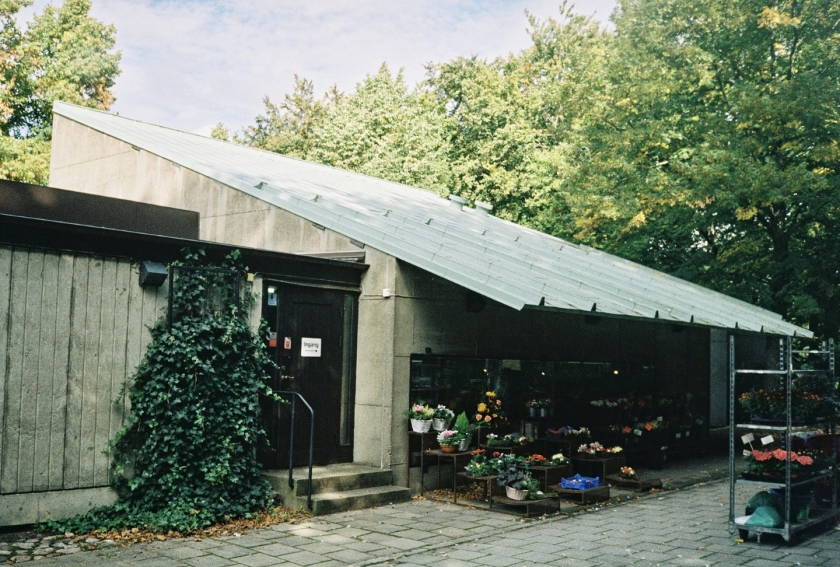 The flower kiosk