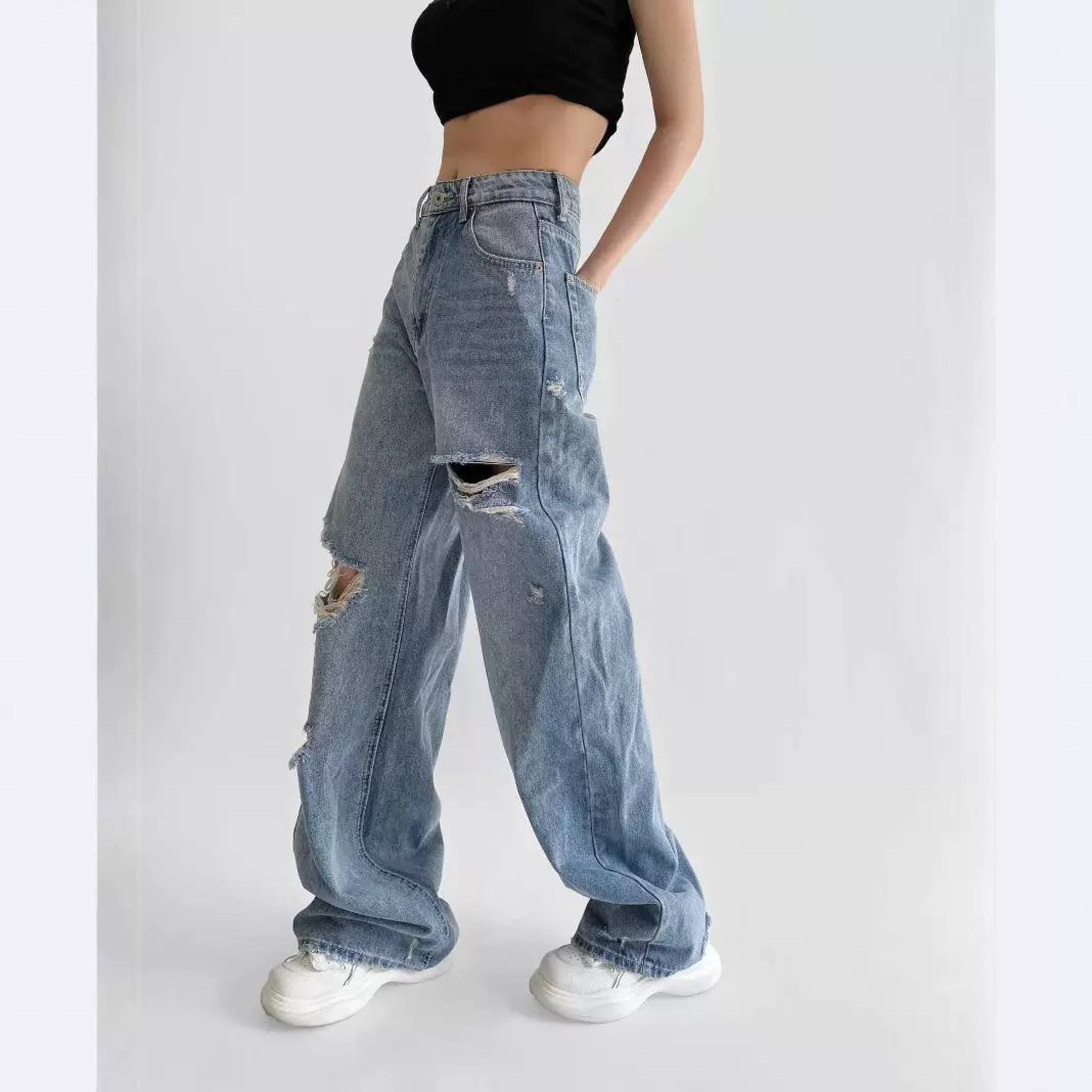 Женские рваные джинсы широкие с высокой талией