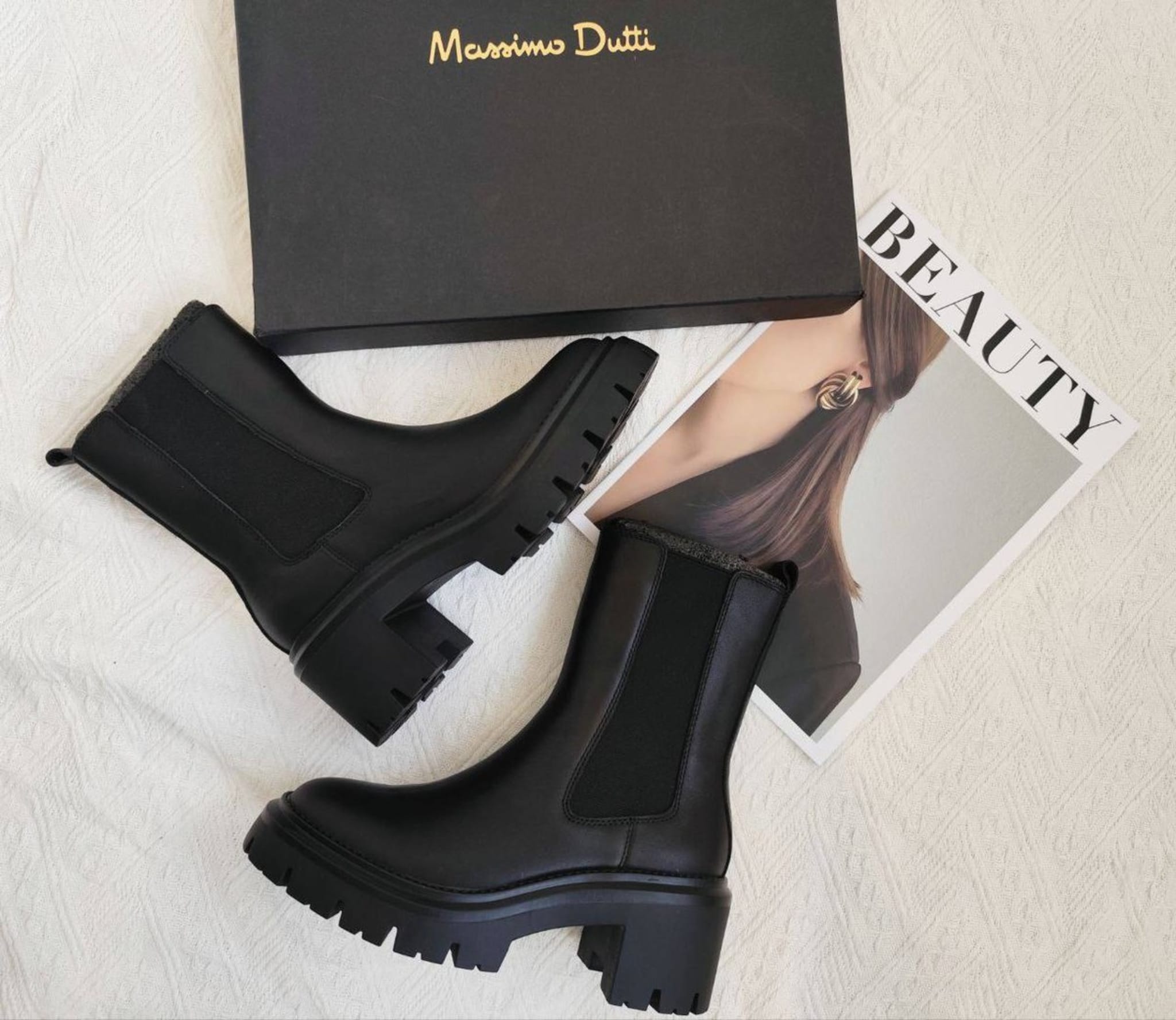 Женские черные сапоги MD из натуральной кожи
