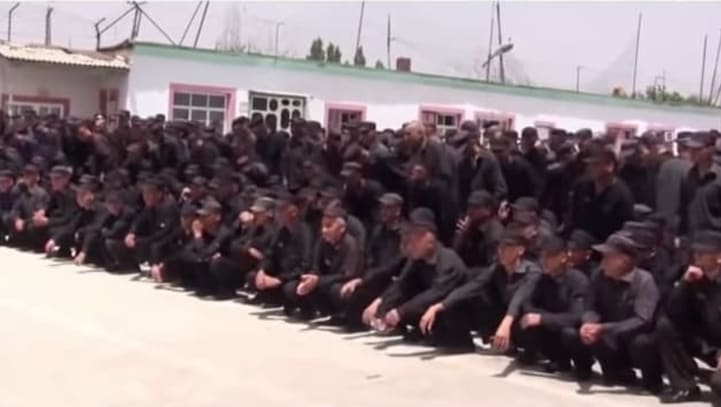 Diriler we ölüler: türkmen prezidenti kimi bagyşlamaýar?