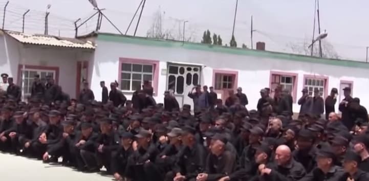 Türkmenistanyň prezidenti 900-den gowrak tussagy boşatdy.