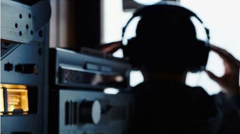 Türkmenistan: öýjükli telefon ulanyjylar diňlenmekden gorkýarlar.