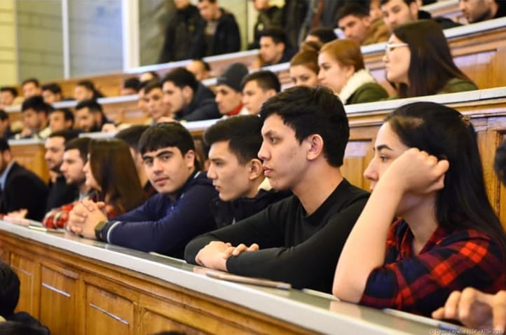 Daşary ýurt uniwersitetleriniň talyplary “gara sanawa” girizildi.