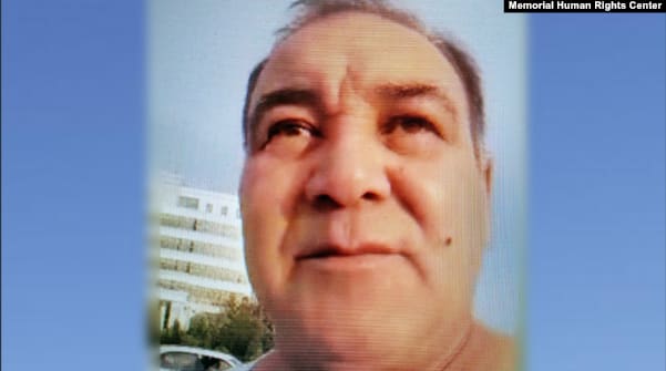 Balkanabatly ýurist Pygambergeldi Allaberdiýew “wezipeli şahsyň mertebesini kemsitmekde” aýyplandy. Oňa pul jerimesi salyndy