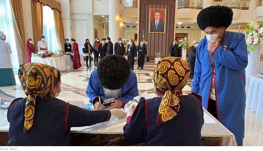 nternational Think Tank Blasts Turkmen Election: Seeks Pledge Reform