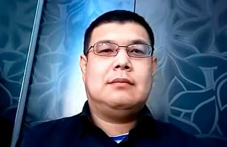 Azatlyk Radiosy: Aktiwist Myrat Düşemowa ýapyk gapylaryň arkasynda 8 ýyl iş kesildi