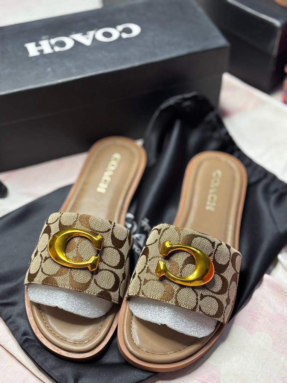 Coach : The Signature Monogram Slide 2