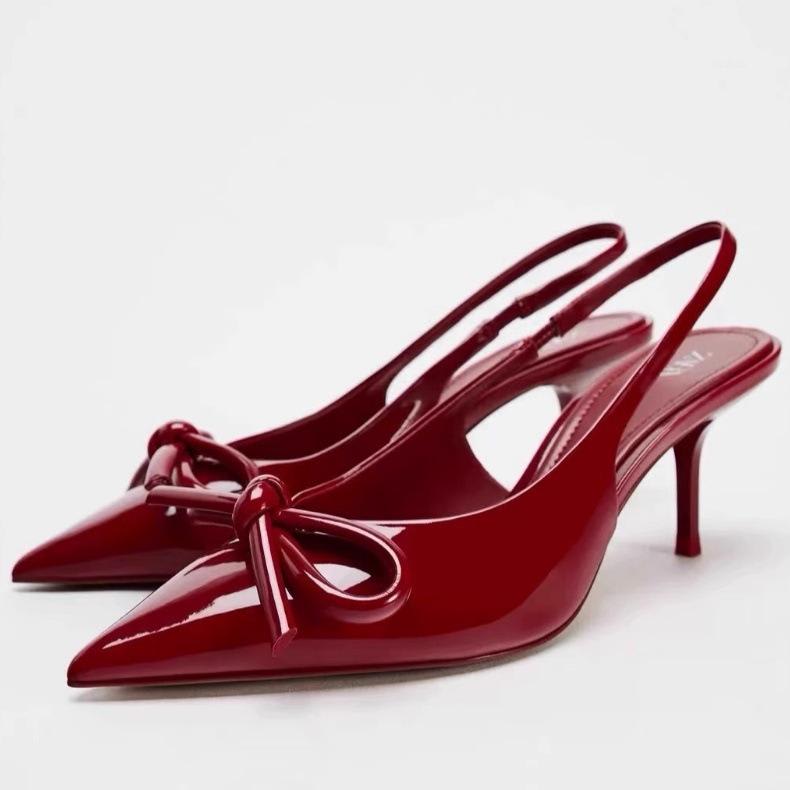 Bow heels 3