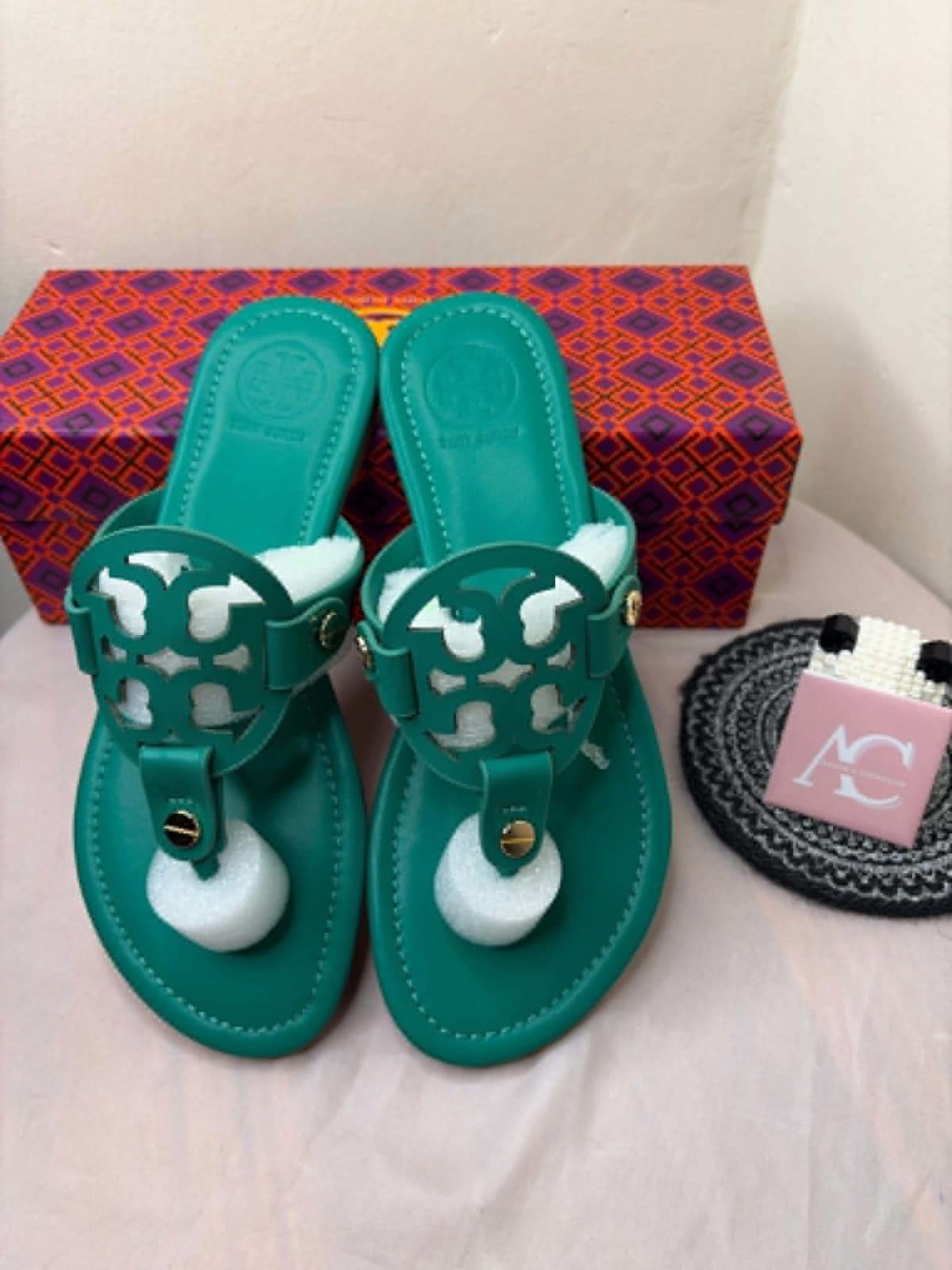 TB Basic Slippers 3