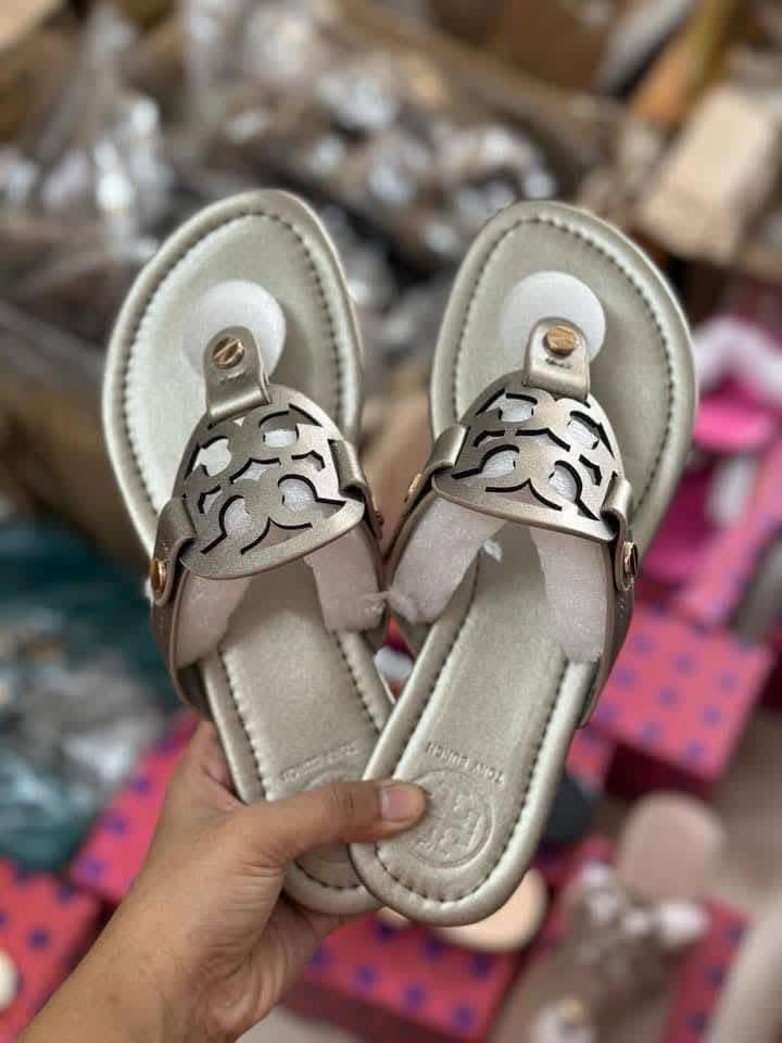 TB Basic Slippers 4