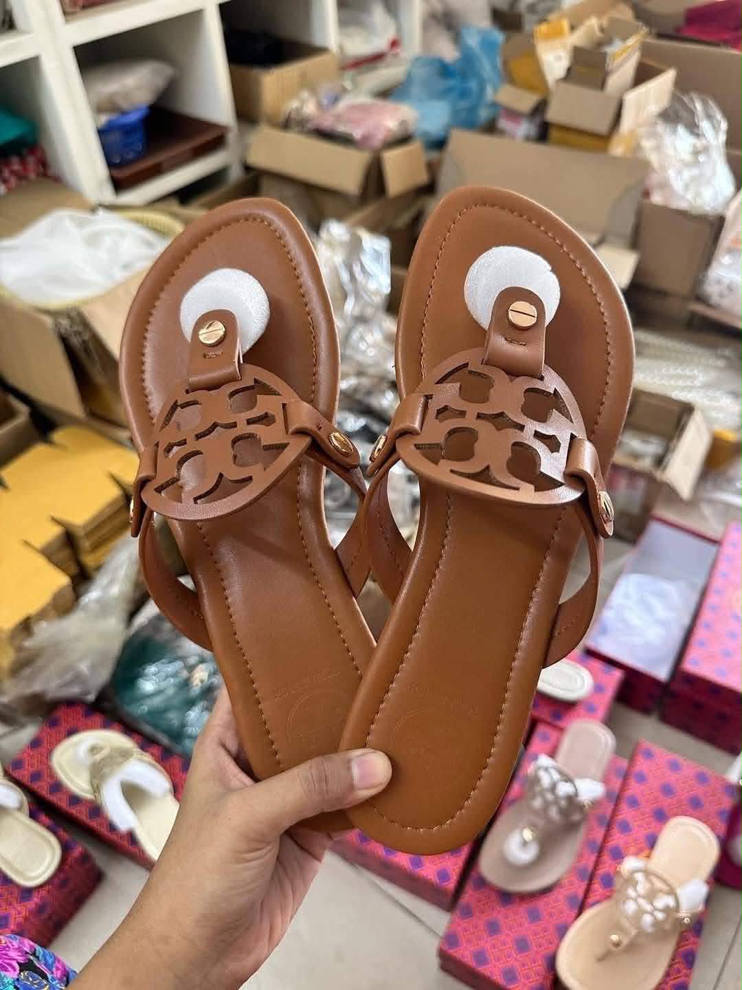 TB Basic Slippers 10