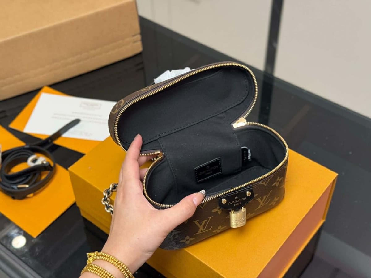 The Luxe Monogram Box Bag 4