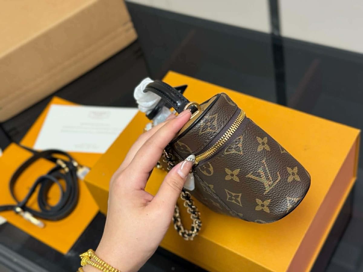 The Luxe Monogram Box Bag 5