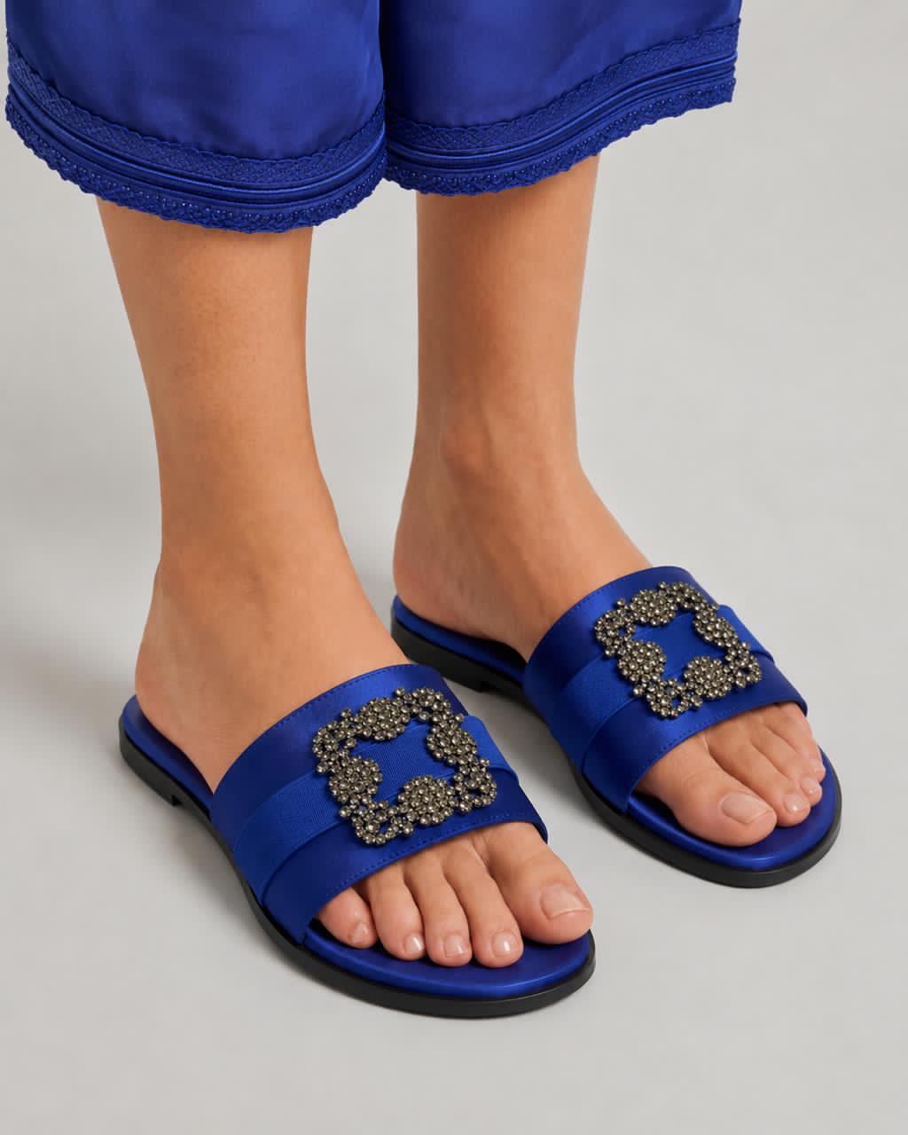 MB Slippers 4
