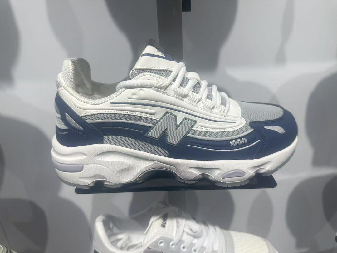Skechers and Canvas  - 1 preview 3