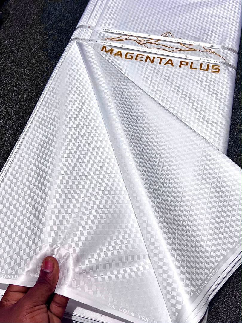 Magenta Plus Premium Bazin Riche / Shadda Brocade - 4