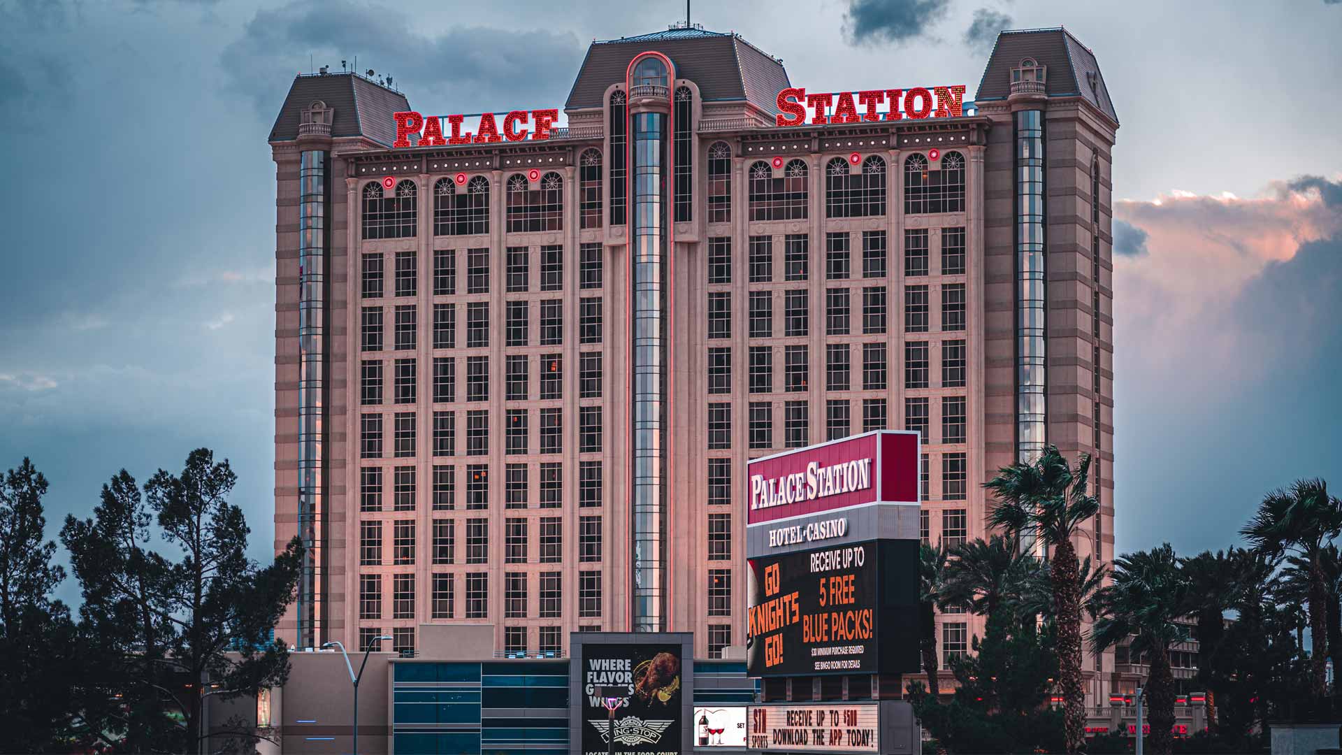 Explore Palace Station Hotel & Casino's Weekly Poker Schedule Explore Palace Station Hotel & Casino's Weekly Poker Schedule