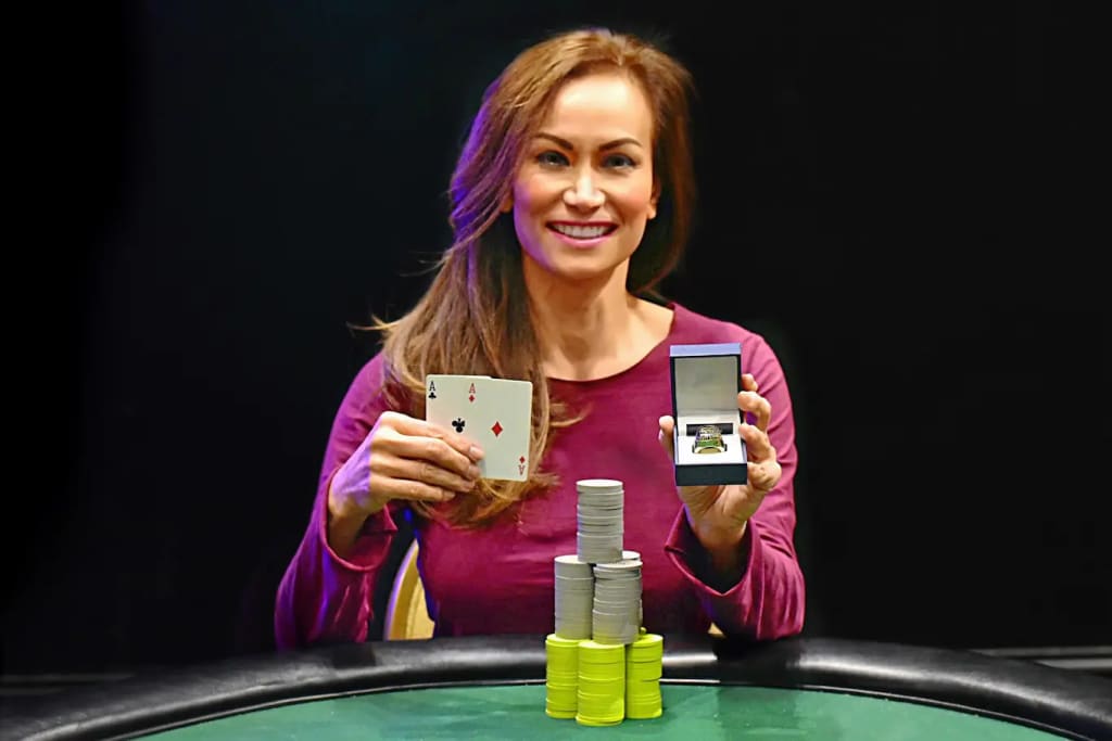 Lana Evans winning a WSOP ring