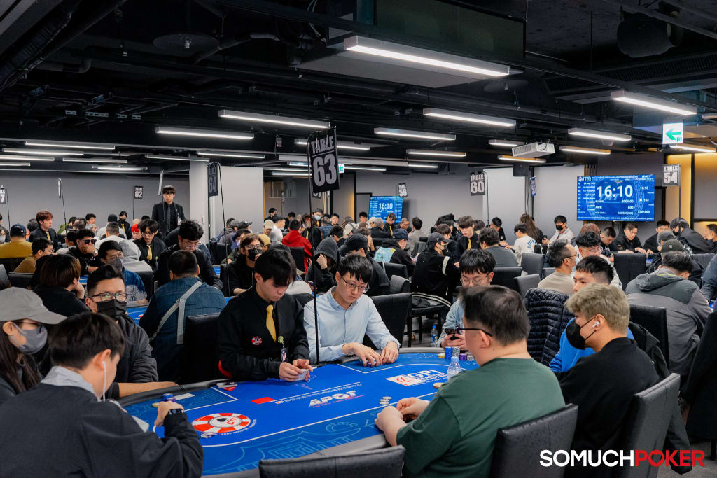 TMT 19 Main Event Day 1E