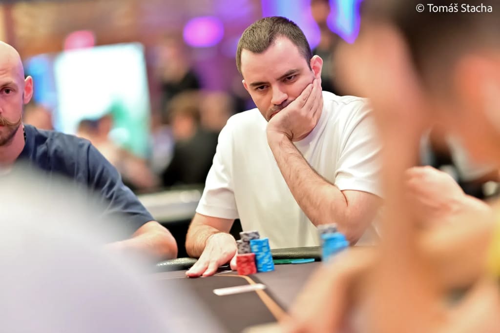 Konstantin Maslak poker