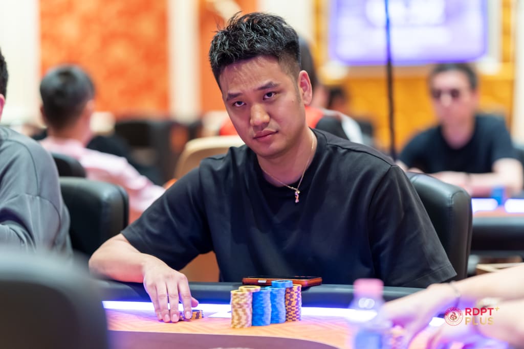Weiwei Huang