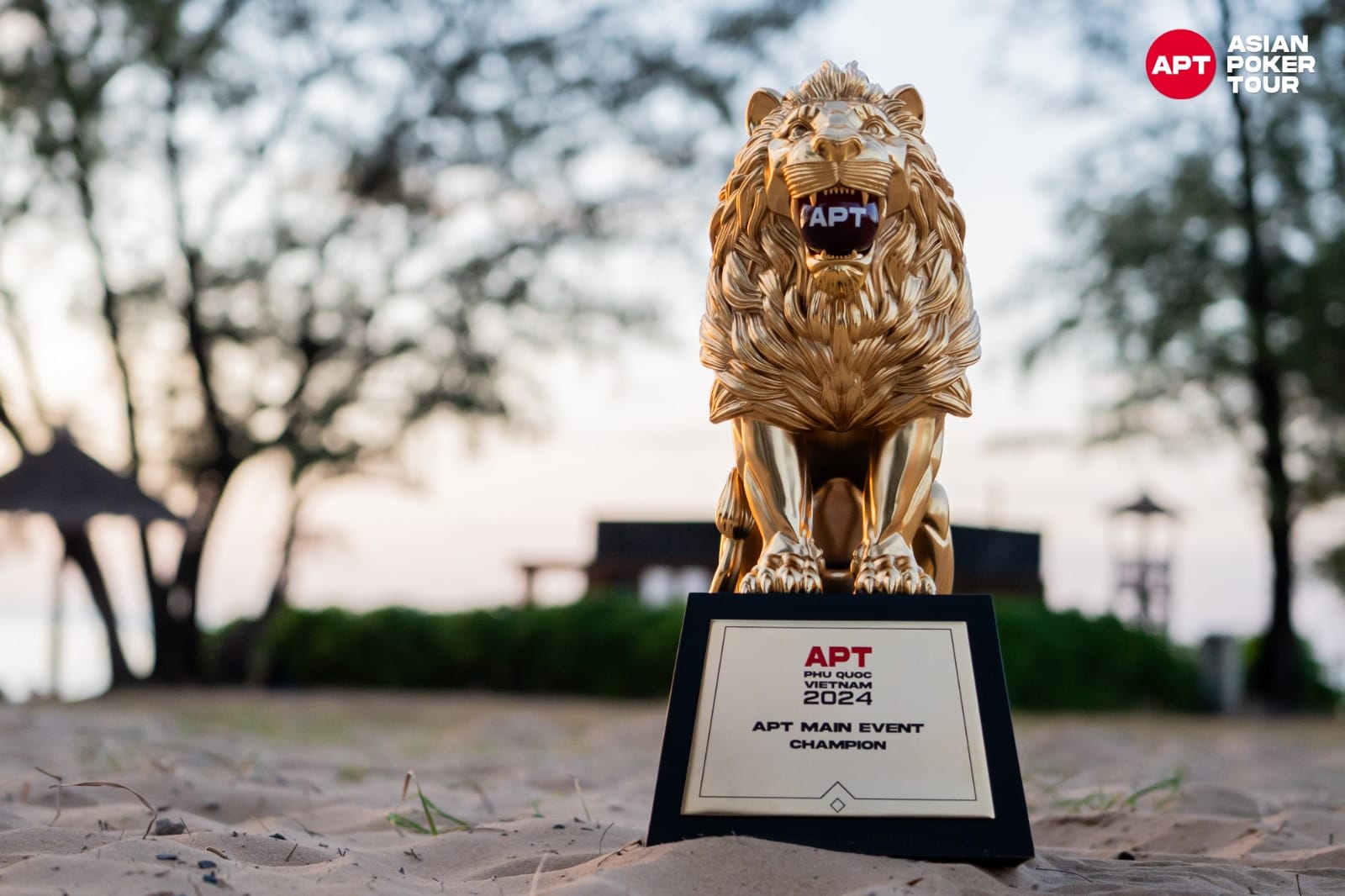 APT Phu Quoc 2024 Main Event Sees Jinlong Hu in the Lead into Day 2