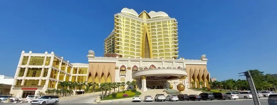 Diving Headfirst Into Alluxi Casino: Laos’ New Poker Destination
