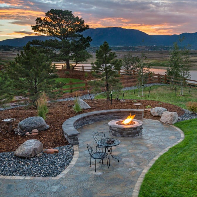 LANDSCAPING / HARDSCAPING