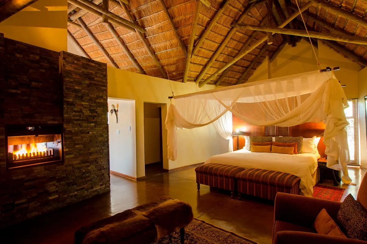 Shishingeni Lodge Bedroom