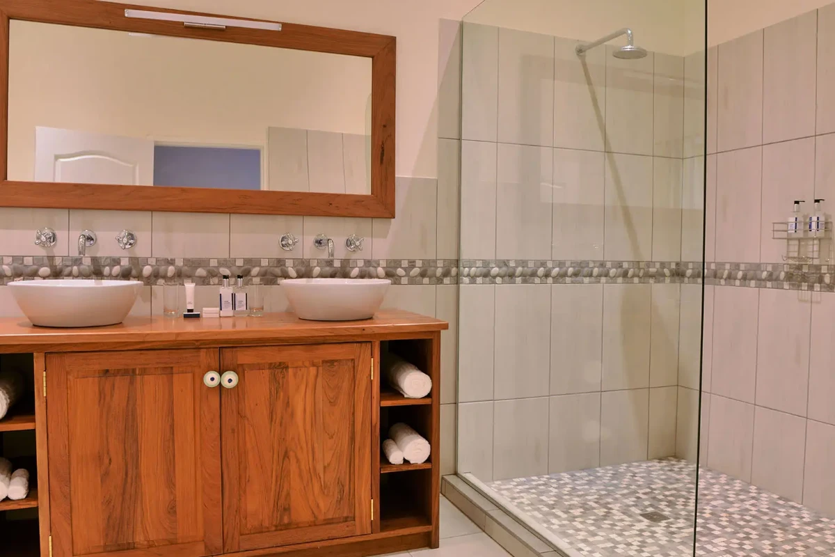 Batonka Bathroom
