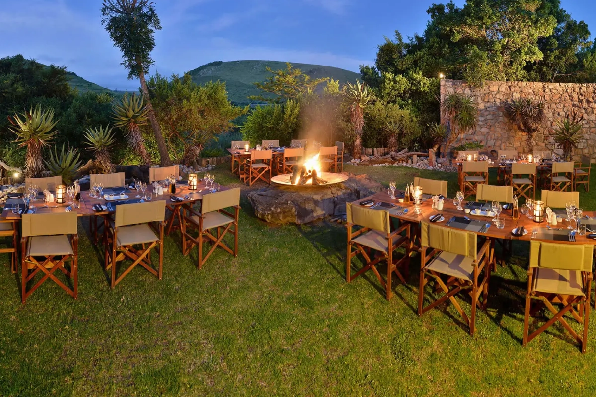 Bayethe Outside Dining