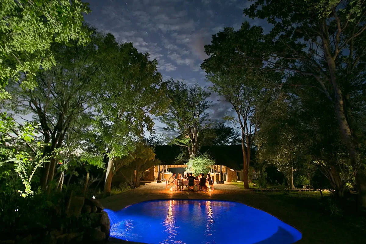 Masuwe Pool Night