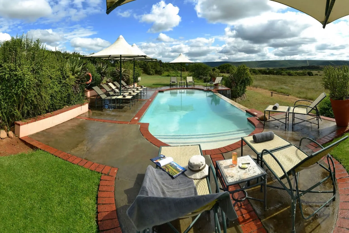 Long Lee Manor Pool