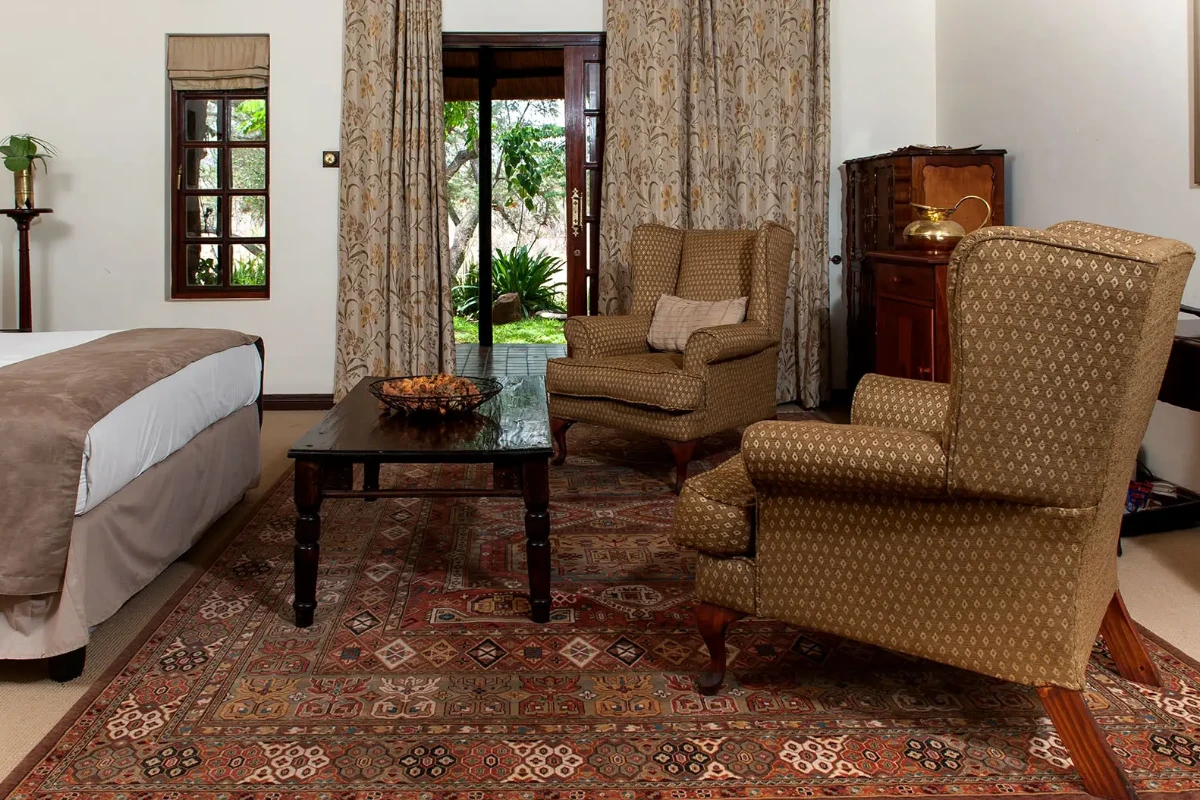 Ursula Bedroom Lounge