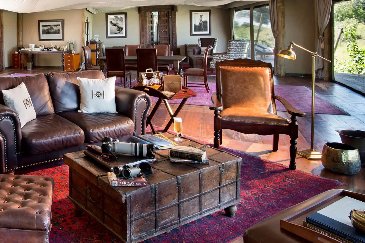 Duba Plains Suite Couch