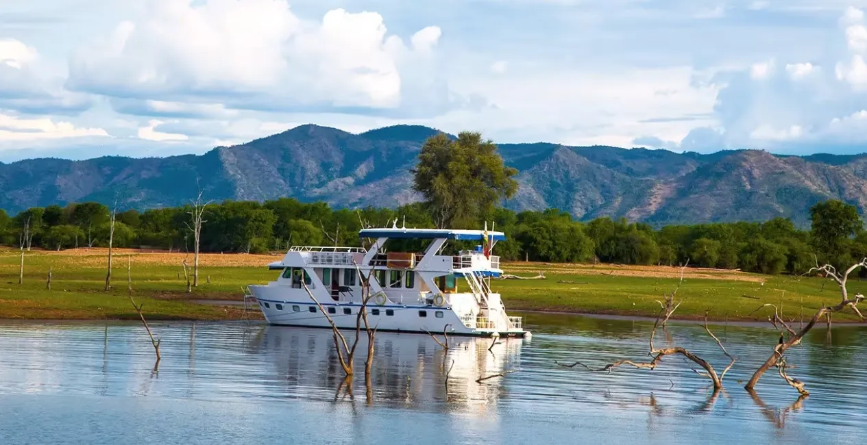 Boat Game Viewing
