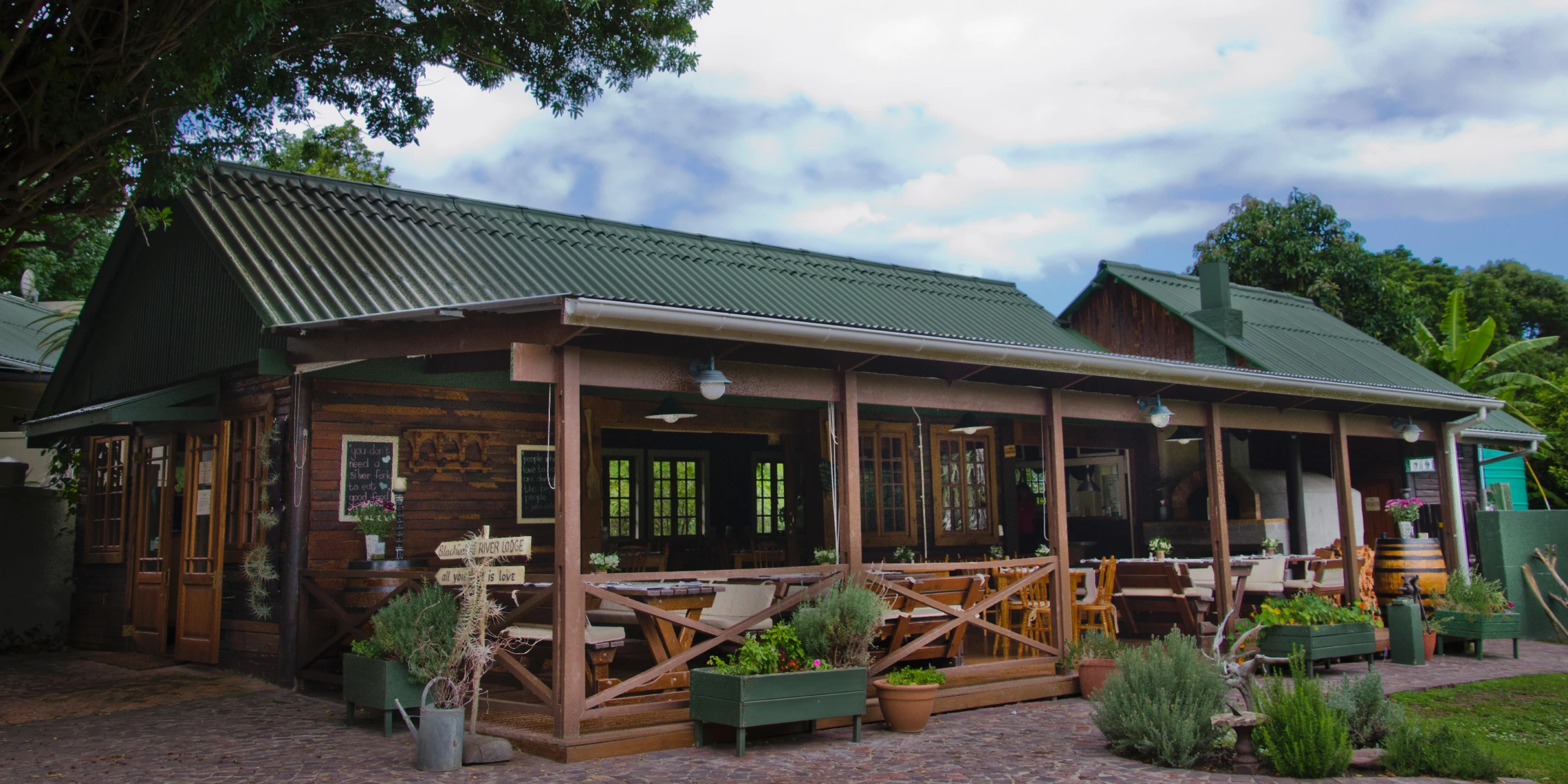 Blackwaters River Lodge