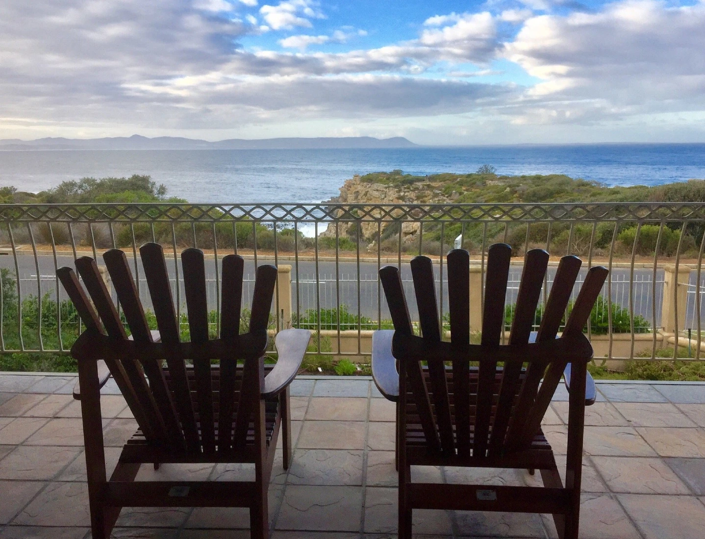 On the Cliff Guest House