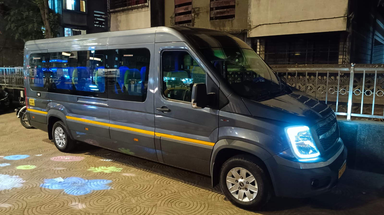 Urbania 16 Seater