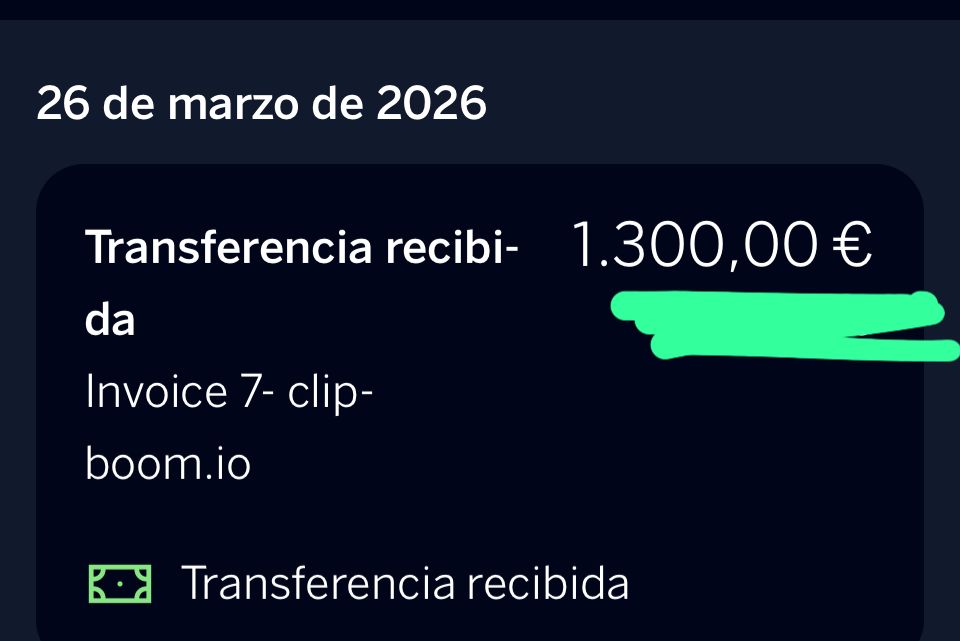 Captura de una transferencia de 1.300 € de ClipBoom compartida en la comunidad