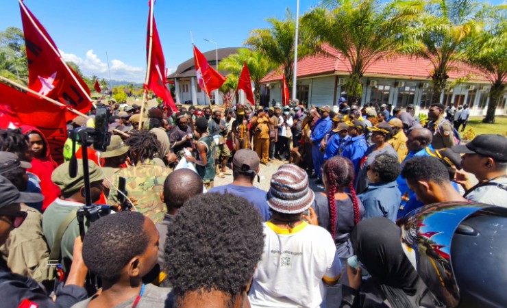 Vredige demonstratie in Nabire: KNPB overhandigt politiek statement aan Volksraad van Centraal-Papoea