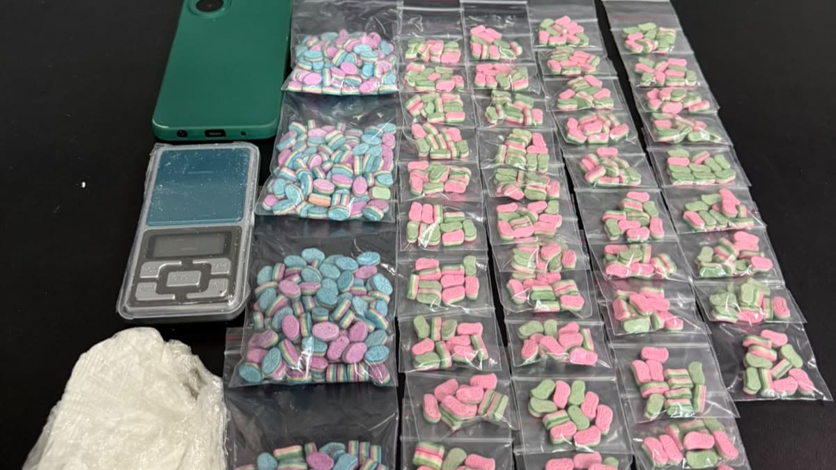 Polícia Militar prende homem com drogas e materiais para fracionamento em Santa Regina, Balneário Camboriú